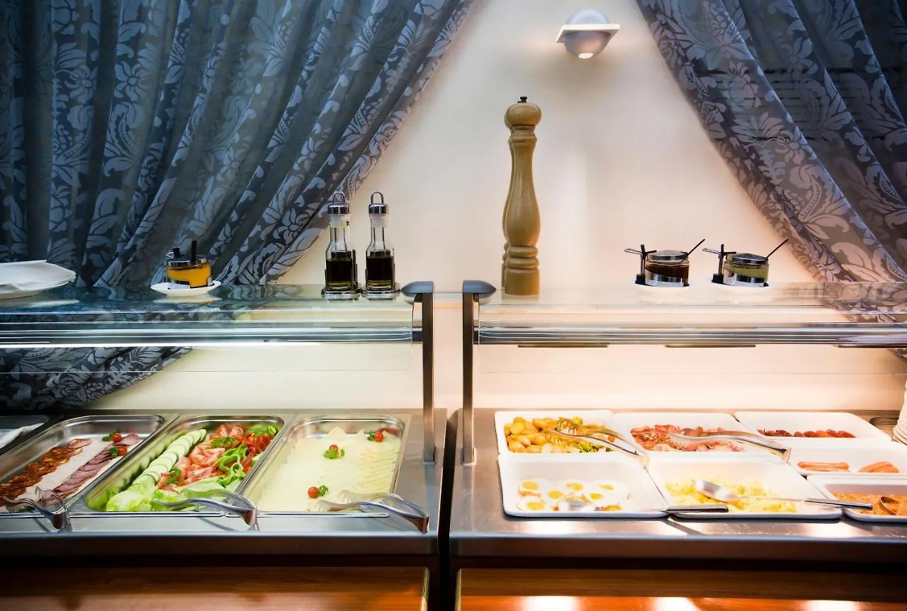 Luxury Family Hotel Royal Palace Prague